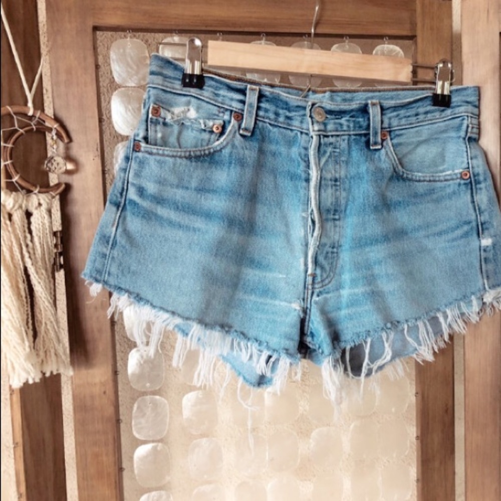 LEVI 501 SHORTS 🌞